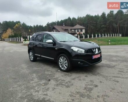 Красный Ниссан Кашкай 2, объемом двигателя 2 л и пробегом 234 тыс. км за 13100 $, фото 1 на Automoto.ua