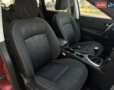 Червоний Ніссан Кашкай 2, об'ємом двигуна 1.6 л та пробігом 168 тис. км за 11400 $, фото 12 на Automoto.ua