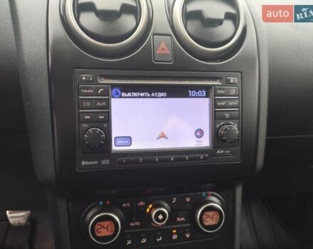 Красный Ниссан Кашкай 2, объемом двигателя 2 л и пробегом 234 тыс. км за 13100 $, фото 16 на Automoto.ua