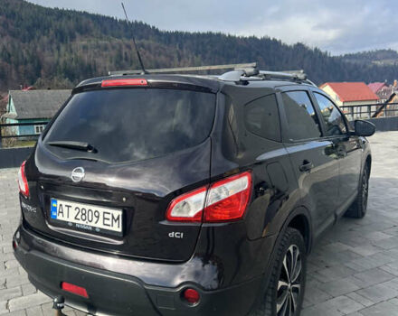 Красный Ниссан Кашкай 2, объемом двигателя 2 л и пробегом 286 тыс. км за 10800 $, фото 7 на Automoto.ua