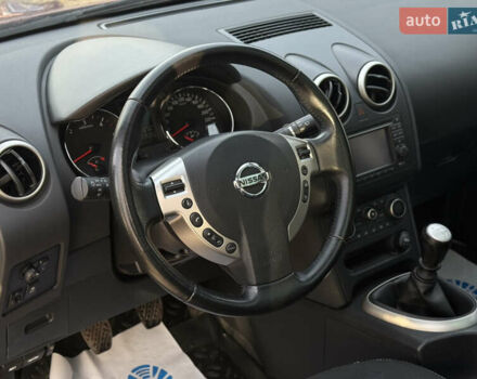 Червоний Ніссан Кашкай 2, об'ємом двигуна 1.6 л та пробігом 168 тис. км за 11400 $, фото 6 на Automoto.ua