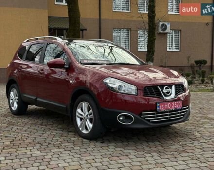 Красный Ниссан Кашкай 2, объемом двигателя 2 л и пробегом 268 тыс. км за 11300 $, фото 3 на Automoto.ua