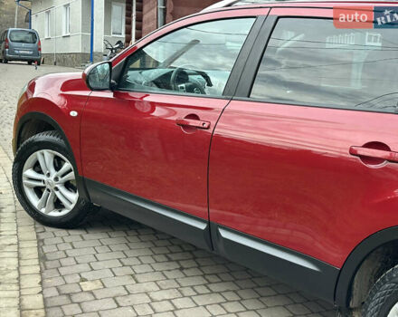 Червоний Ніссан Кашкай 2, об'ємом двигуна 2 л та пробігом 216 тис. км за 10600 $, фото 10 на Automoto.ua