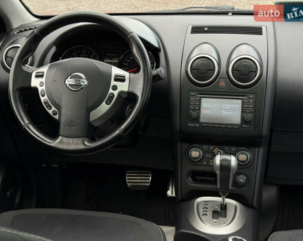 Красный Ниссан Кашкай 2, объемом двигателя 2 л и пробегом 268 тыс. км за 11300 $, фото 27 на Automoto.ua