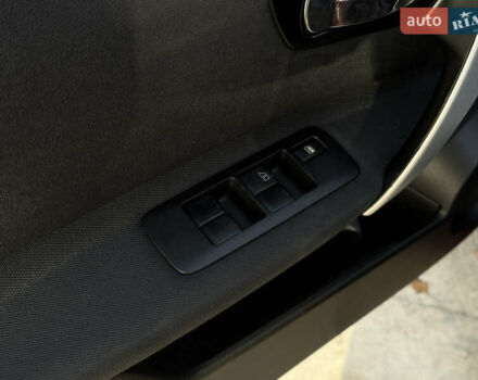 Червоний Ніссан Кашкай 2, об'ємом двигуна 1.6 л та пробігом 168 тис. км за 11400 $, фото 7 на Automoto.ua