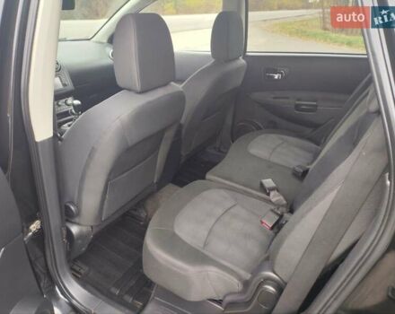 Красный Ниссан Кашкай 2, объемом двигателя 2 л и пробегом 234 тыс. км за 13100 $, фото 12 на Automoto.ua