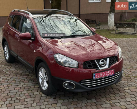 Красный Ниссан Кашкай 2, объемом двигателя 2 л и пробегом 268 тыс. км за 11300 $, фото 2 на Automoto.ua