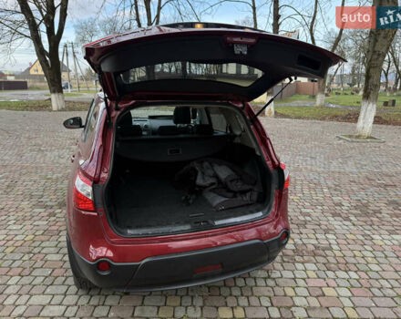 Красный Ниссан Кашкай 2, объемом двигателя 2 л и пробегом 268 тыс. км за 11300 $, фото 23 на Automoto.ua