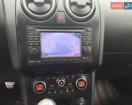 Красный Ниссан Кашкай 2, объемом двигателя 2 л и пробегом 234 тыс. км за 13100 $, фото 14 на Automoto.ua