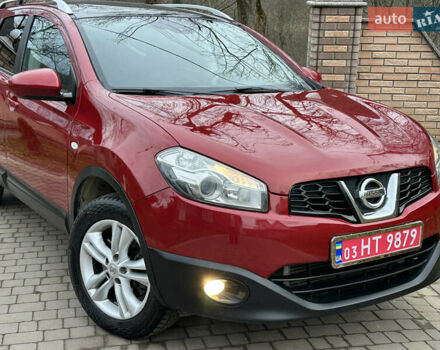 Червоний Ніссан Кашкай 2, об'ємом двигуна 2 л та пробігом 216 тис. км за 10600 $, фото 5 на Automoto.ua