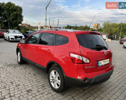 Червоний Ніссан Кашкай 2, об'ємом двигуна 2 л та пробігом 195 тис. км за 9750 $, фото 3 на Automoto.ua