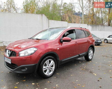 Ниссан Кашкай 2 2013 в Киеве на Automoto.ua Красный Ниссан Кашкай 2, объемом двигателя 2 л и пробегом 95 тыс. км за 13400 $, фото 5 на Automoto.ua