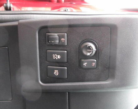 Ниссан Кашкай 2 2013 в Киеве на Automoto.ua Красный Ниссан Кашкай 2, объемом двигателя 2 л и пробегом 95 тыс. км за 13400 $, фото 65 на Automoto.ua