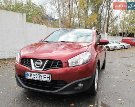 Ниссан Кашкай 2 2013 в Киеве на Automoto.ua Красный Ниссан Кашкай 2, объемом двигателя 2 л и пробегом 95 тыс. км за 13400 $, фото 2 на Automoto.ua
