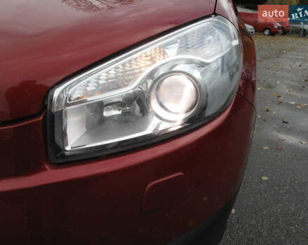 Ниссан Кашкай 2 2013 в Киеве на Automoto.ua Красный Ниссан Кашкай 2, объемом двигателя 2 л и пробегом 95 тыс. км за 13400 $, фото 60 на Automoto.ua