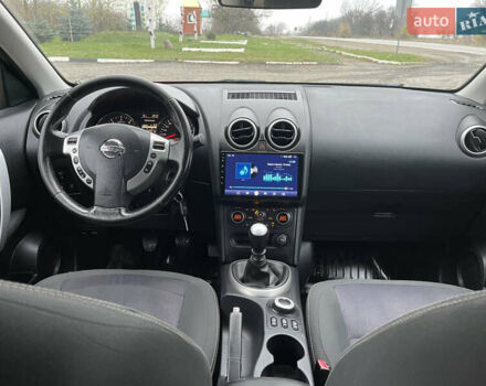 Червоний Ніссан Кашкай 2, об'ємом двигуна 1.6 л та пробігом 191 тис. км за 10999 $, фото 22 на Automoto.ua