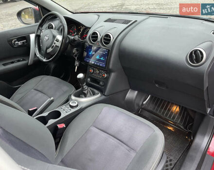 Червоний Ніссан Кашкай 2, об'ємом двигуна 1.6 л та пробігом 191 тис. км за 11300 $, фото 14 на Automoto.ua