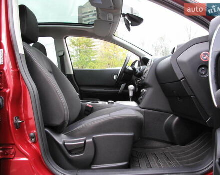 Ниссан Кашкай 2 2013 в Киеве на Automoto.ua Красный Ниссан Кашкай 2, объемом двигателя 2 л и пробегом 95 тыс. км за 13400 $, фото 40 на Automoto.ua