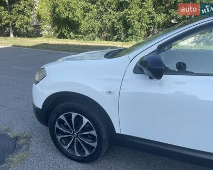 Ніссан Кашкай 2, об'ємом двигуна 1.6 л та пробігом 254 тис. км за 11800 $, фото 4 на Automoto.ua