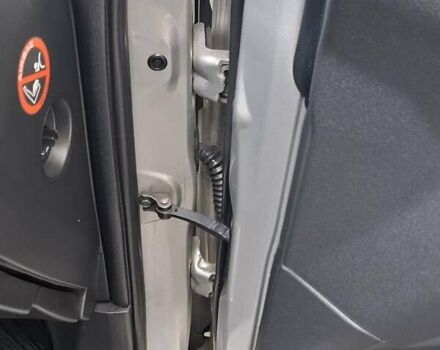 Сірий Ніссан Кашкай 2, об'ємом двигуна 1.46 л та пробігом 280 тис. км за 7650 $, фото 52 на Automoto.ua