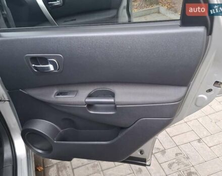 Сірий Ніссан Кашкай 2, об'ємом двигуна 1.46 л та пробігом 280 тис. км за 7650 $, фото 59 на Automoto.ua