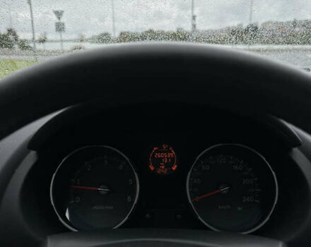 Сірий Ніссан Кашкай 2, об'ємом двигуна 2 л та пробігом 260 тис. км за 8499 $, фото 26 на Automoto.ua
