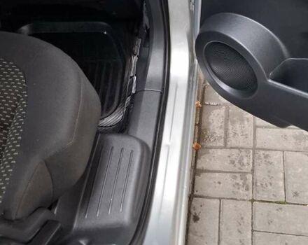 Сірий Ніссан Кашкай 2, об'ємом двигуна 1.46 л та пробігом 280 тис. км за 7650 $, фото 54 на Automoto.ua