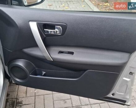 Сірий Ніссан Кашкай 2, об'ємом двигуна 1.46 л та пробігом 280 тис. км за 7650 $, фото 53 на Automoto.ua