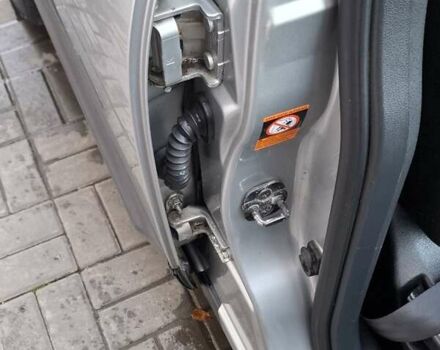 Сірий Ніссан Кашкай 2, об'ємом двигуна 1.46 л та пробігом 280 тис. км за 7650 $, фото 47 на Automoto.ua