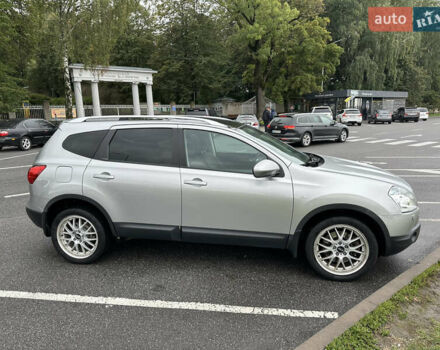 Сірий Ніссан Кашкай 2, об'ємом двигуна 2 л та пробігом 260 тис. км за 8499 $, фото 5 на Automoto.ua