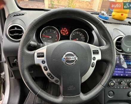Сірий Ніссан Кашкай 2, об'ємом двигуна 2 л та пробігом 289 тис. км за 10900 $, фото 8 на Automoto.ua