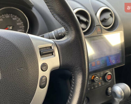 Серый Ниссан Кашкай 2, объемом двигателя 2 л и пробегом 241 тыс. км за 9999 $, фото 49 на Automoto.ua