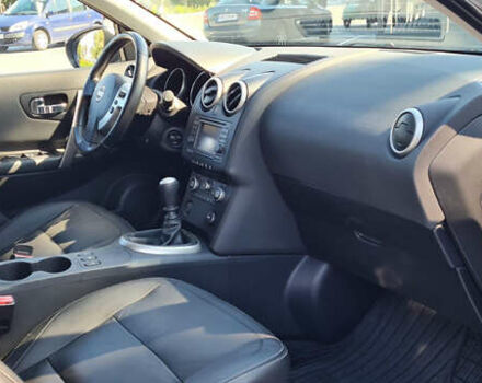 Серый Ниссан Кашкай 2, объемом двигателя 2 л и пробегом 175 тыс. км за 9900 $, фото 15 на Automoto.ua