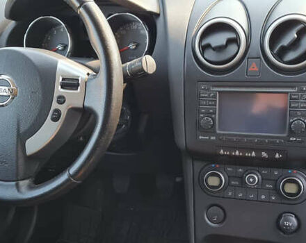 Серый Ниссан Кашкай 2, объемом двигателя 2 л и пробегом 175 тыс. км за 9900 $, фото 24 на Automoto.ua