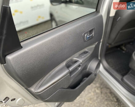 Серый Ниссан Кашкай 2, объемом двигателя 2 л и пробегом 241 тыс. км за 9999 $, фото 38 на Automoto.ua