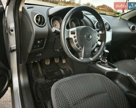 Серый Ниссан Кашкай 2, объемом двигателя 2 л и пробегом 212 тыс. км за 10000 $, фото 25 на Automoto.ua