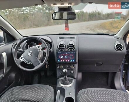 Серый Ниссан Кашкай 2, объемом двигателя 2 л и пробегом 305 тыс. км за 9700 $, фото 7 на Automoto.ua