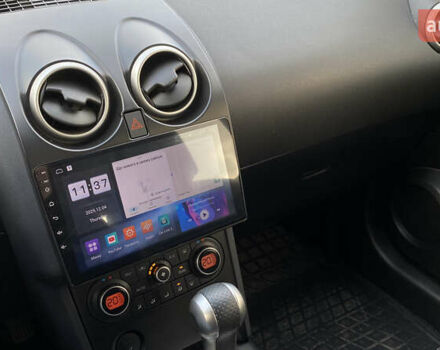 Серый Ниссан Кашкай 2, объемом двигателя 2 л и пробегом 241 тыс. км за 9999 $, фото 53 на Automoto.ua