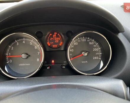 Серый Ниссан Кашкай 2, объемом двигателя 2 л и пробегом 241 тыс. км за 9999 $, фото 52 на Automoto.ua