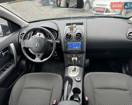 Серый Ниссан Кашкай 2, объемом двигателя 2 л и пробегом 140 тыс. км за 9850 $, фото 24 на Automoto.ua