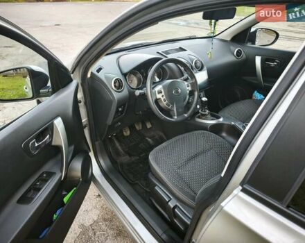 Серый Ниссан Кашкай 2, объемом двигателя 2 л и пробегом 212 тыс. км за 10000 $, фото 27 на Automoto.ua