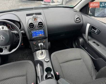 Серый Ниссан Кашкай 2, объемом двигателя 2 л и пробегом 140 тыс. км за 9850 $, фото 26 на Automoto.ua