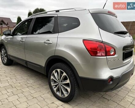 Серый Ниссан Кашкай 2, объемом двигателя 2 л и пробегом 237 тыс. км за 10600 $, фото 4 на Automoto.ua