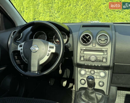 Сірий Ніссан Кашкай 2, об'ємом двигуна 1.5 л та пробігом 250 тис. км за 8500 $, фото 37 на Automoto.ua