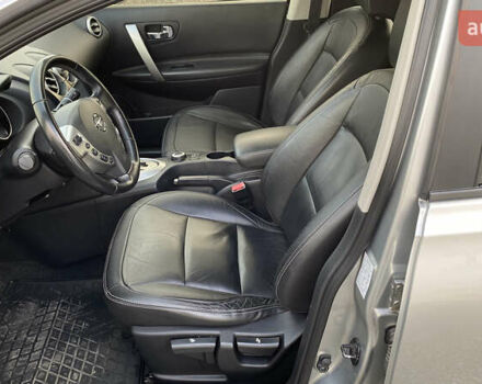 Серый Ниссан Кашкай 2, объемом двигателя 2 л и пробегом 241 тыс. км за 9999 $, фото 48 на Automoto.ua