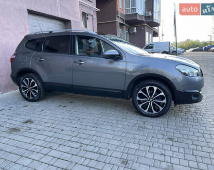 Серый Ниссан Кашкай 2, объемом двигателя 2 л и пробегом 188 тыс. км за 10999 $, фото 4 на Automoto.ua