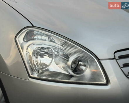 Сірий Ніссан Кашкай 2, об'ємом двигуна 1.6 л та пробігом 205 тис. км за 9777 $, фото 23 на Automoto.ua