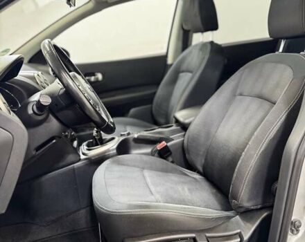 Сірий Ніссан Кашкай 2, об'ємом двигуна 2 л та пробігом 84 тис. км за 12500 $, фото 93 на Automoto.ua