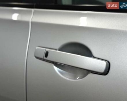 Сірий Ніссан Кашкай 2, об'ємом двигуна 2 л та пробігом 84 тис. км за 12500 $, фото 10 на Automoto.ua