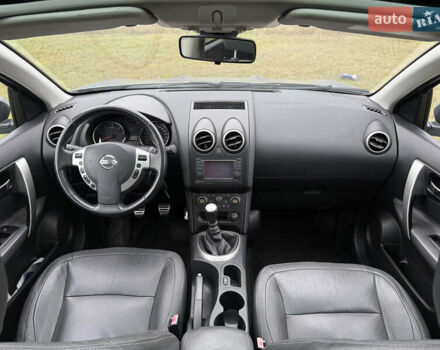 Сірий Ніссан Кашкай 2, об'ємом двигуна 1.5 л та пробігом 200 тис. км за 12100 $, фото 24 на Automoto.ua